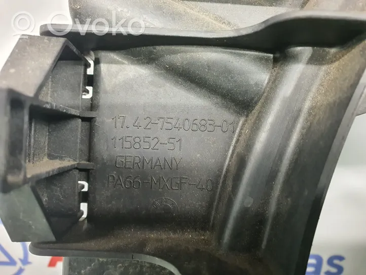 BMW 5 E60 E61 Elektryczny wentylator chłodnicy 7540683