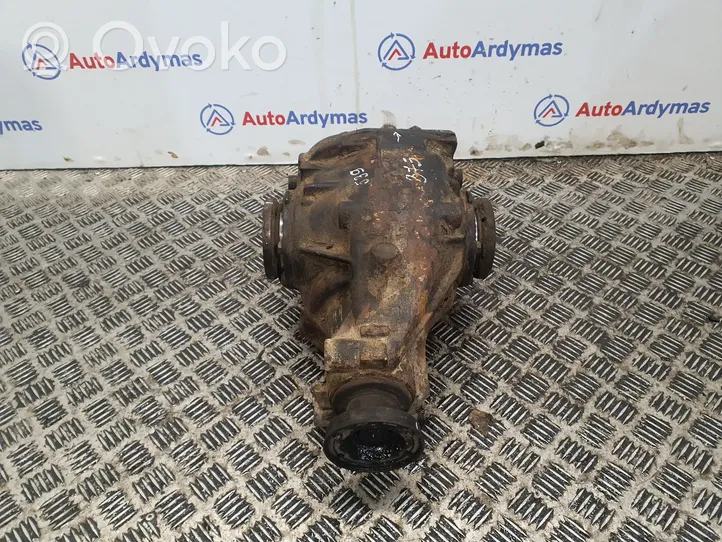 BMW 5 E34 Mechanizm różnicowy tylny / Dyferencjał 33101211879