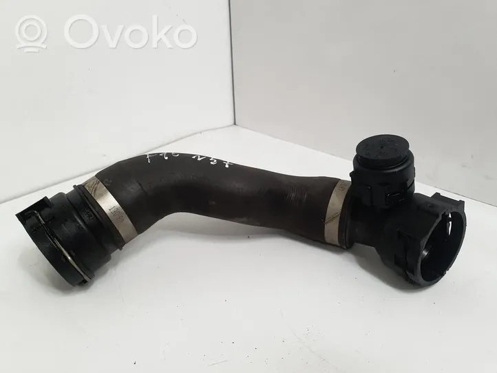 BMW 5 F10 F11 Tuyau de liquide de refroidissement moteur 7800101