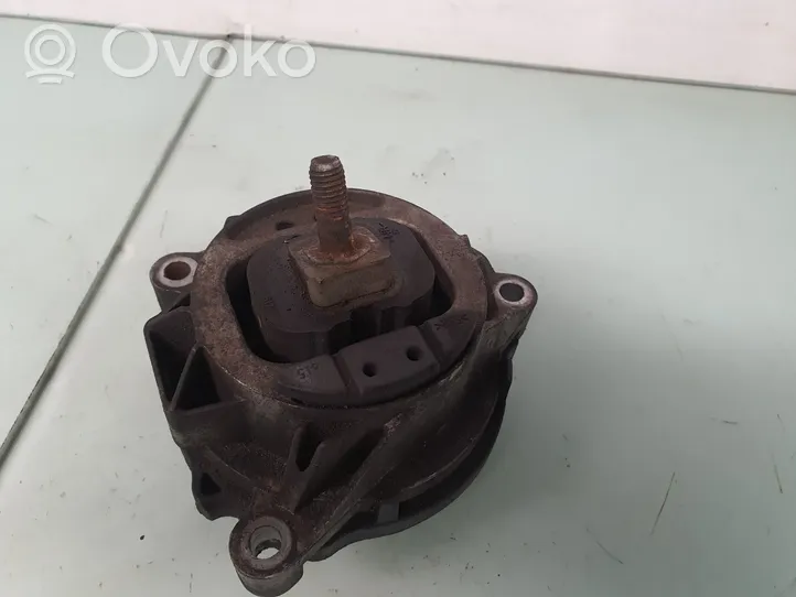 BMW X3 F25 Dzinēja spilvens 6856184