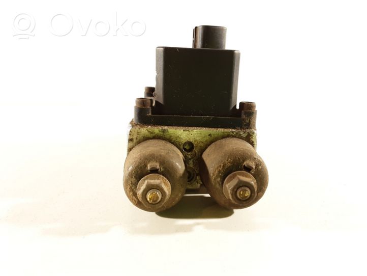 Toyota Land Cruiser (J100) Autres pièces de suspension arrière HK031078