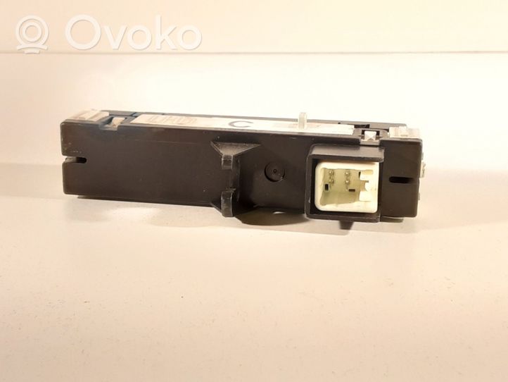 Toyota Prius (XW30) Monitori/näyttö/pieni näyttö 8315047030