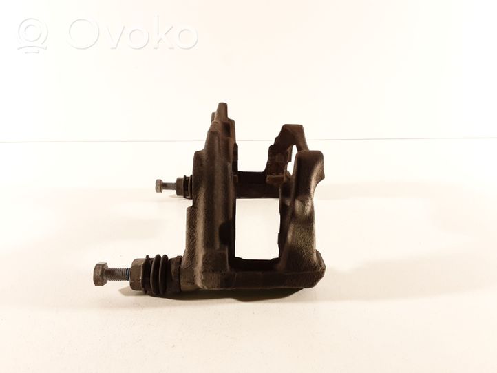 Mini Clubman F54 Supporto della pinza del freno anteriore 49044B