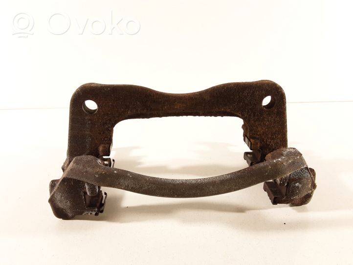 Toyota Auris E180 Supporto della pinza del freno anteriore 701446AD