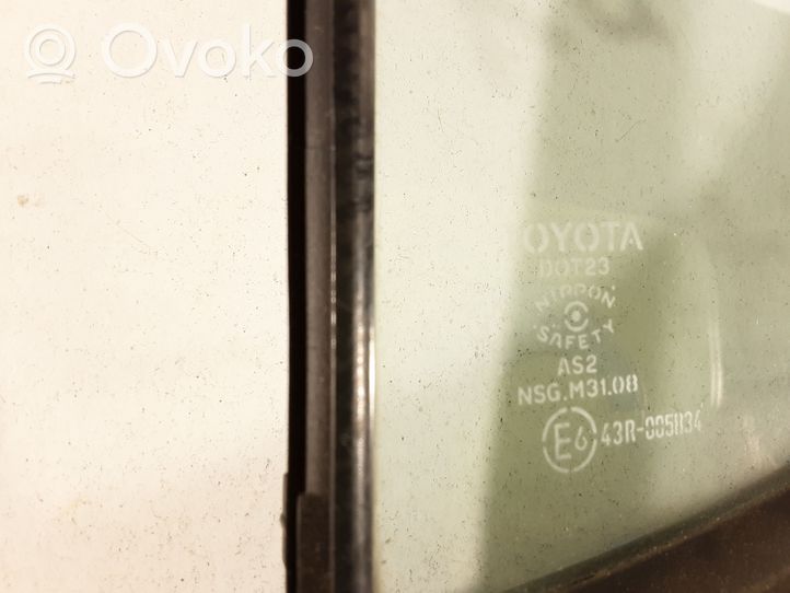 Toyota Yaris Szyba karoseryjna drzwi tylnych 43R005834