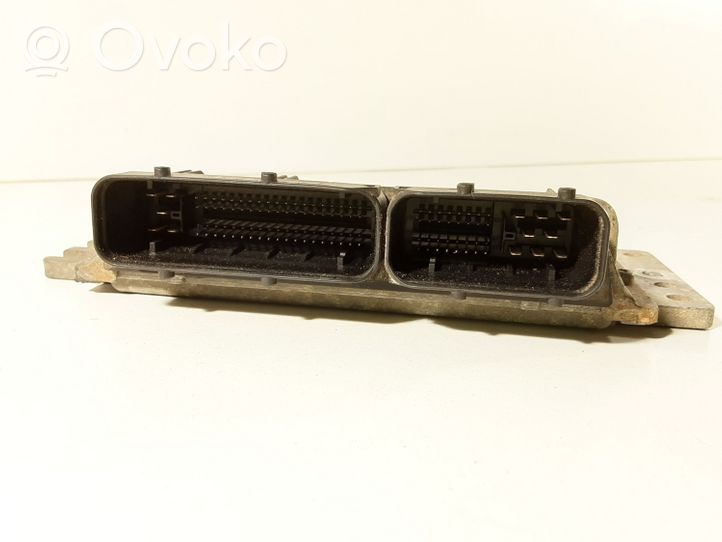 Nissan Micra Sterownik / Moduł ECU MEC32040L45127