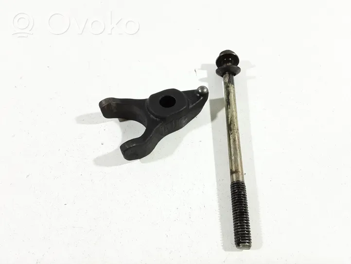 Toyota Corolla E120 E130 Support de pince d'injecteur de carburant 