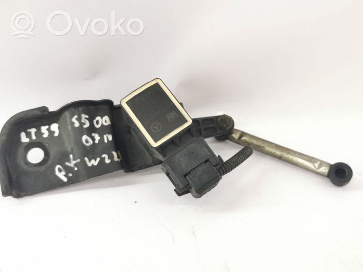 Mercedes-Benz S W221 Sensore di livello faro/fanale A0105427717