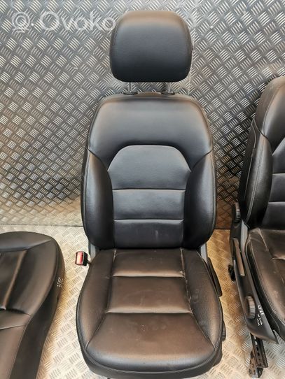 Mercedes-Benz B W246 W242 Kit intérieur 