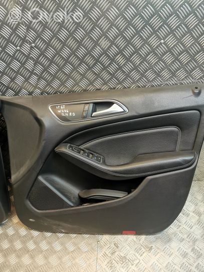 Mercedes-Benz B W246 W242 Kit intérieur 