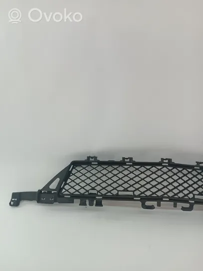 Mercedes-Benz E A207 Grille inférieure de pare-chocs avant A2078850423