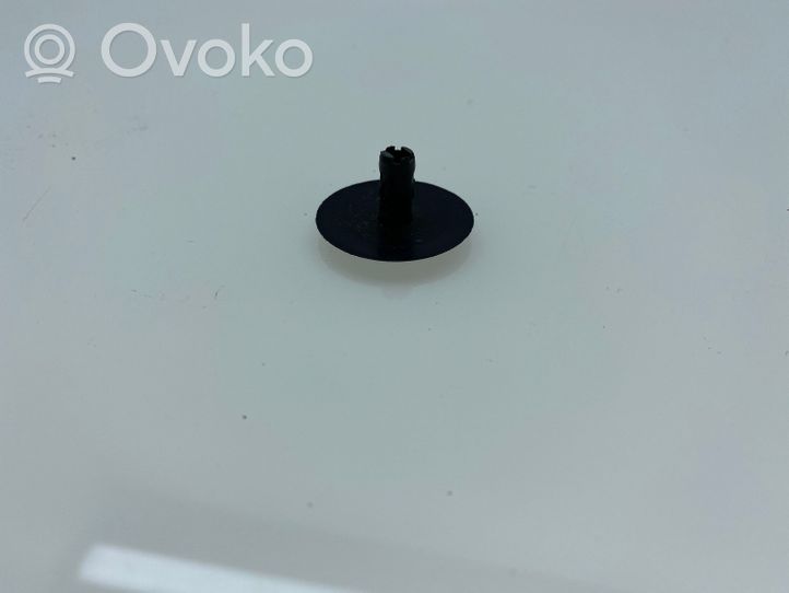 Subaru Outback Garso izoliacija variklio dangčio 909130074