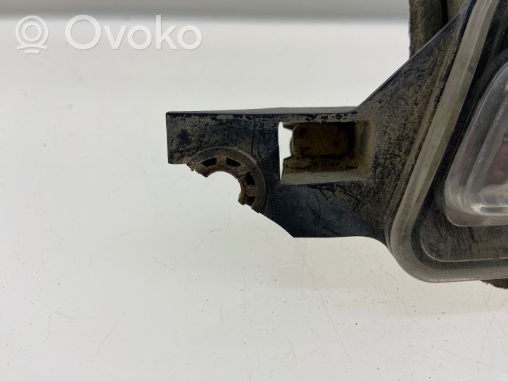 Subaru Legacy Takaluukun takavalot 84311AG04A