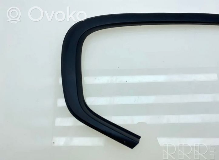 Subaru Legacy Rivestimento vetro lato posteriore 65249AG000