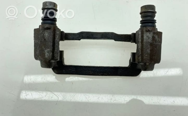 Subaru Outback Bremžu kluču skavas (aizmugurē) 26625AG030