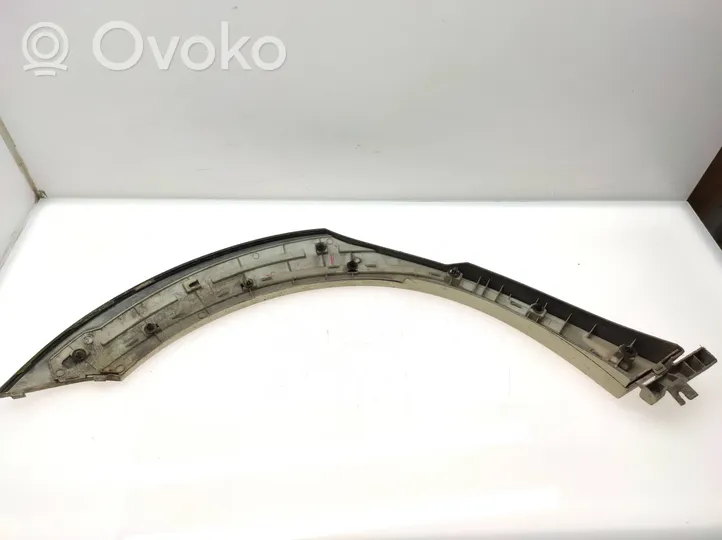 Subaru Outback Takalokasuojan muotolista 