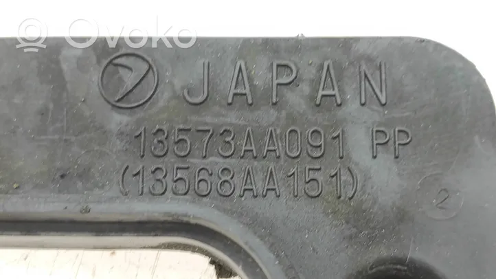 Subaru Legacy Cache carter courroie de distribution 13568AA151