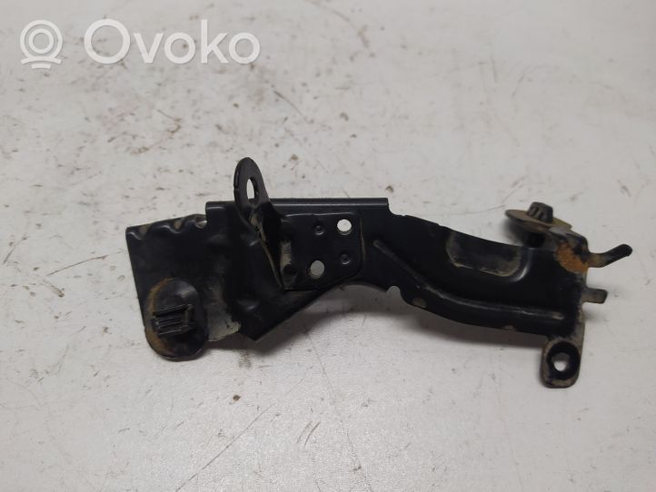 Renault Clio IV Staffa di montaggio del radiatore 271989727R