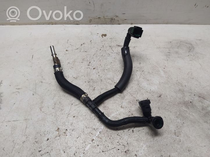 Peugeot 2008 II Fuel main line pipe 