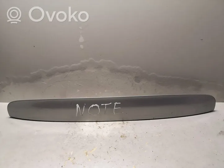 Nissan Note (E11) Lampa oświetlenia tylnej tablicy rejestracyjnej 908109U01A