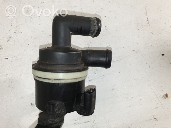 Audi Q7 4L Zusatzwasserpumpe 5N0965561