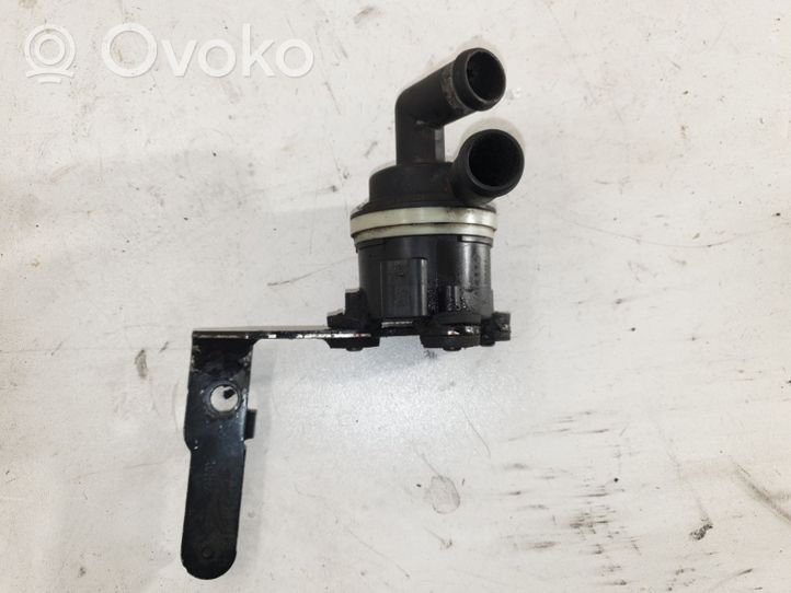 Audi Q7 4L Zusatzwasserpumpe 5N0965561