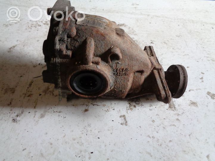 BMW 5 E60 E61 Galinis reduktorius 7556672