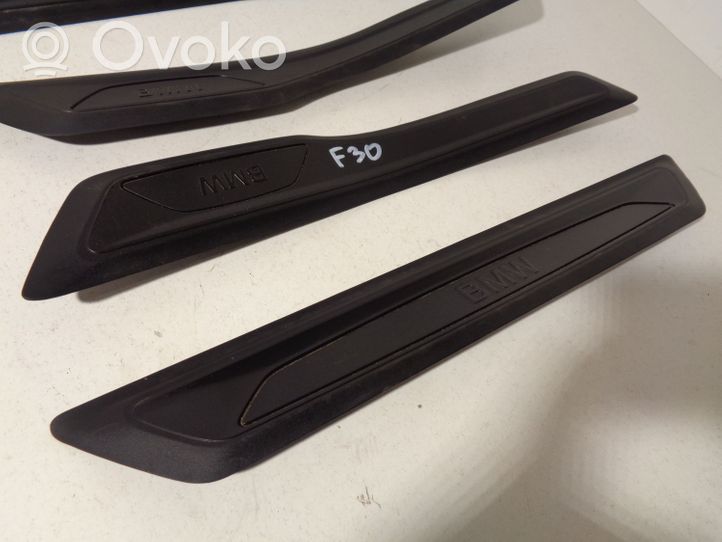 BMW 3 F30 F35 F31 Set di rivestimento del pannello della portiera 7263315