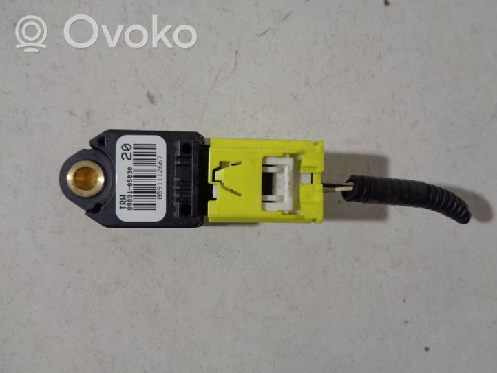 Toyota Avensis T270 Sensor impacto/accidente para activar Airbag 8983105030