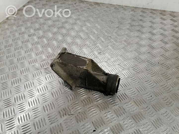 BMW X5 E70 Wspornik / Mocowanie łożyska podpory wału napędowego 7552540