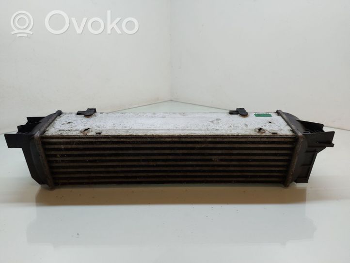 BMW Z4 E89 Starpdzesētāja radiators 7378953