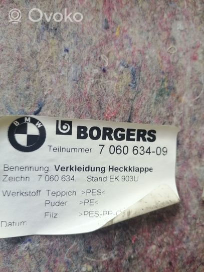 BMW 3 E90 E91 Verkleidung Abdeckung Heckklappe Kofferraumdeckel 7060634