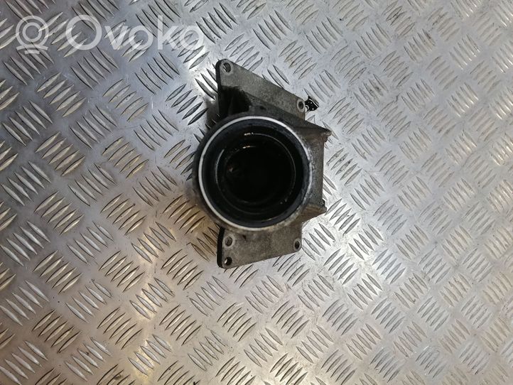 BMW 3 F30 F35 F31 Wspornik / Mocowanie łożyska podpory wału napędowego 7587862