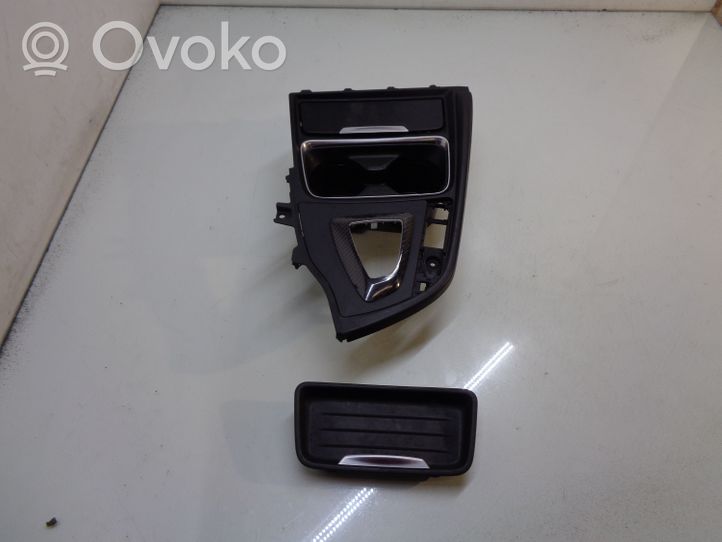 BMW 3 F30 F35 F31 Передний держатель чашки 9218926