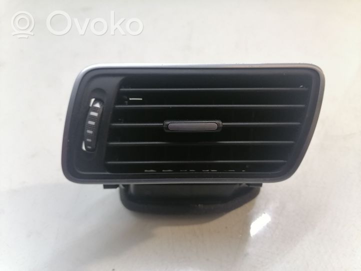 Volkswagen PASSAT B7 Copertura griglia di ventilazione laterale cruscotto 3AC819701A