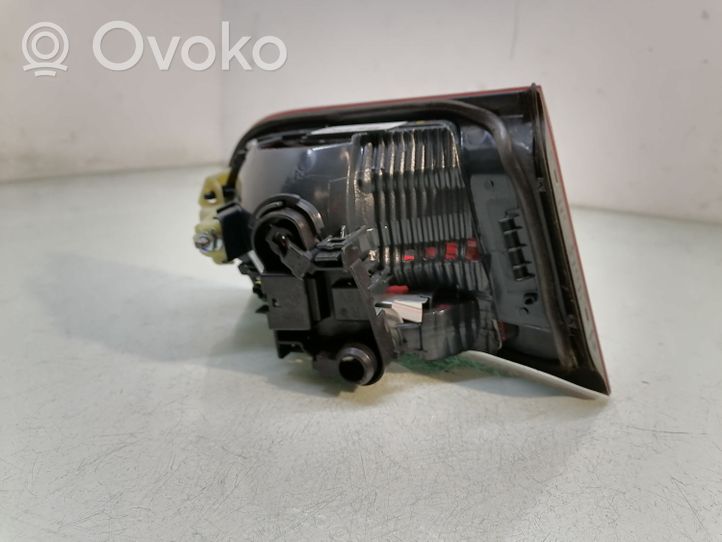 BMW 3 F30 F35 F31 Takaluukun takavalot 7259916