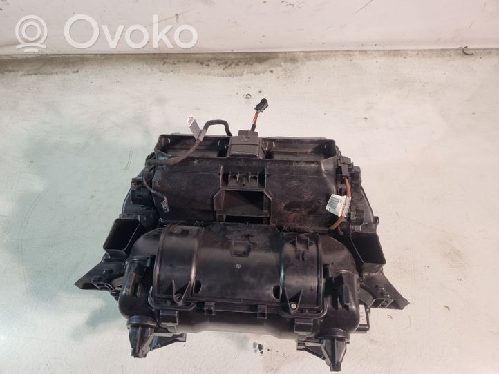 BMW 5 E60 E61 Salono oro mazgo komplektas 9134987