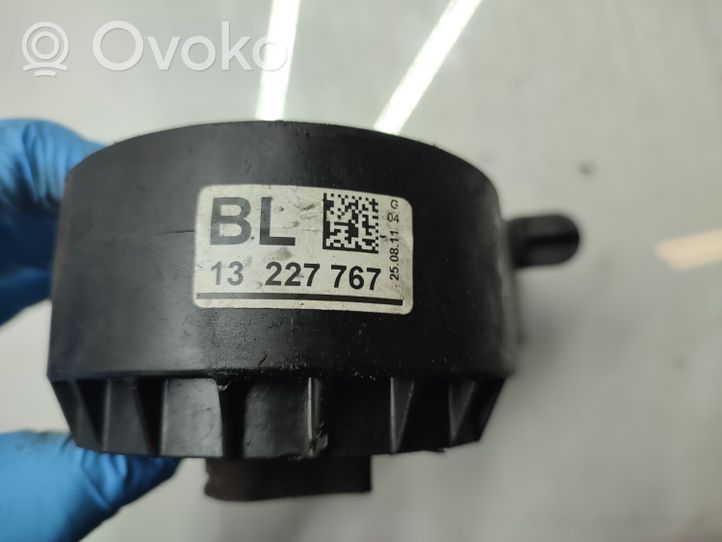 Opel Insignia A Supporto della scatola del cambio 13227767