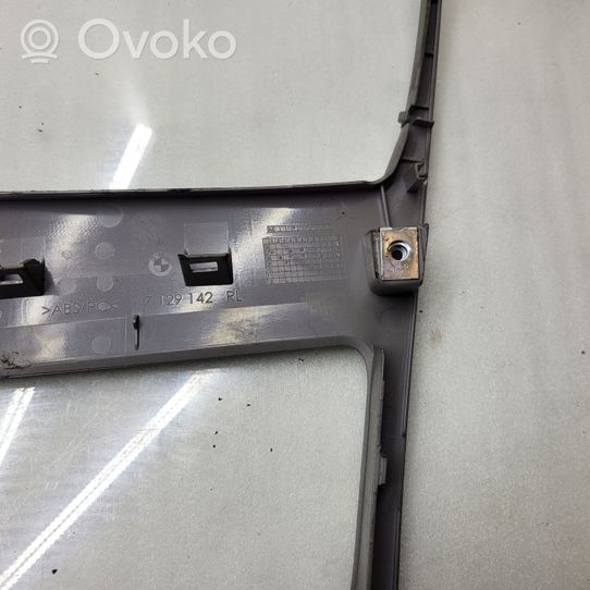 BMW 1 E81 E87 Panel popielniczki deski rozdzielczej 7129142