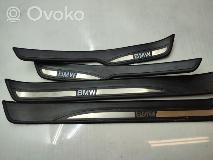 BMW 3 E90 E91 Zestaw listew progowych (wewnętrznych) 7060280