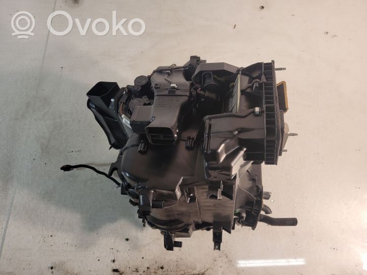 BMW 5 E60 E61 Salono oro mazgo komplektas 6924898