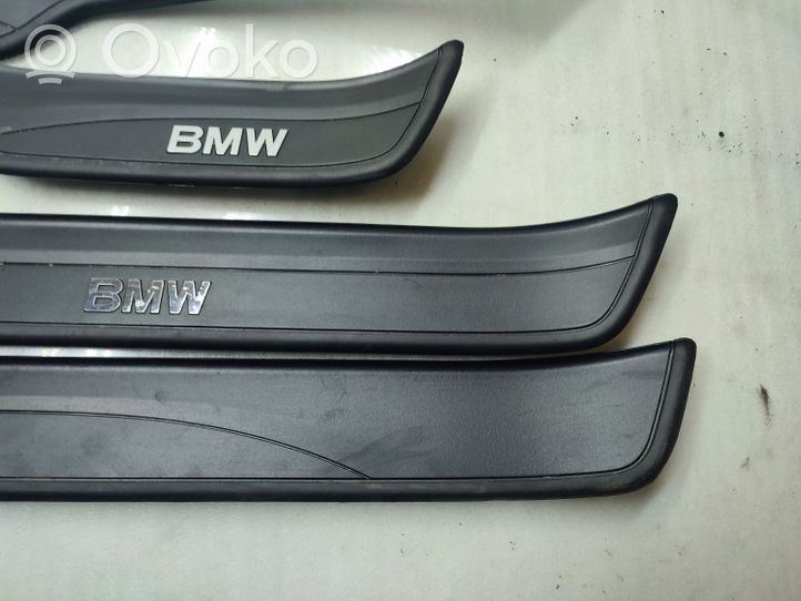 BMW 3 E90 E91 Listwa progowa przednia 7060279