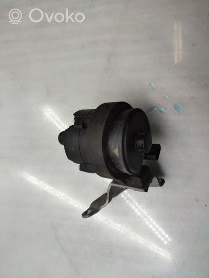 BMW X3 F25 Pompe à eau de liquide de refroidissement 7643949