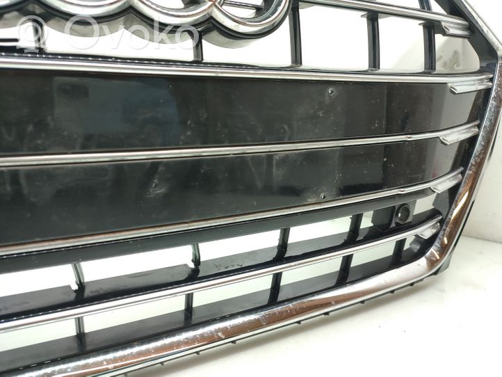 Audi A4 S4 B9 8W Maskownica / Grill / Atrapa górna chłodnicy 8W0853651DF