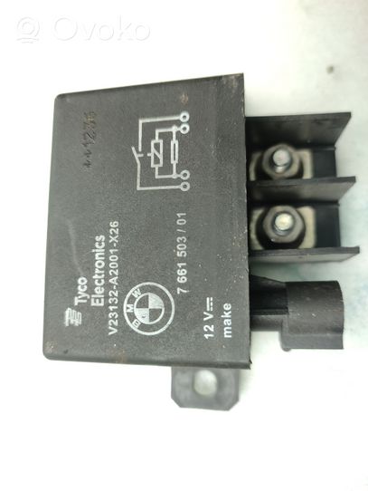 BMW 5 F10 F11 Coolant fan relay 7661503