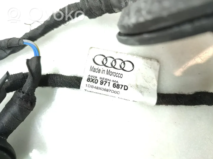 Audi A1 Wiązka przewodów drzwi tylnych 8X0971687D