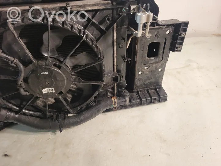 Hyundai i30 Pannello di supporto del radiatore 