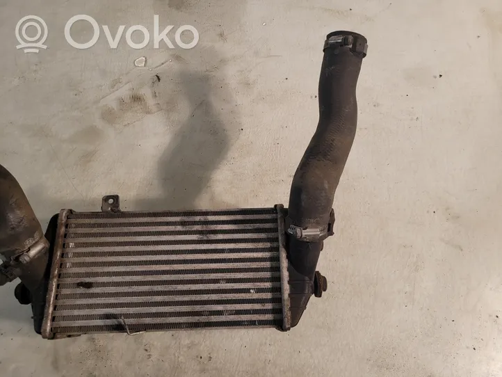 Hyundai i30 Radiatore intercooler 282702A570