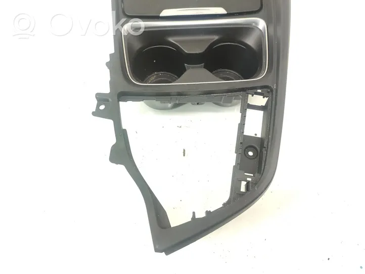 BMW 4 F32 F33 Portabicchiere anteriore 8219700