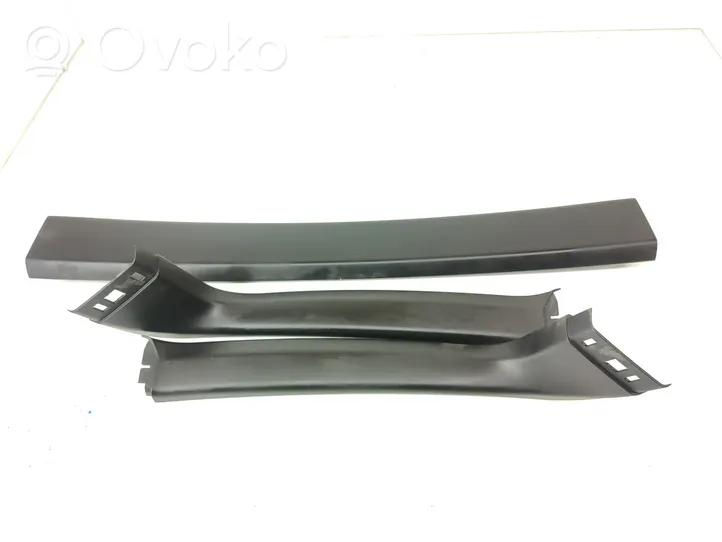 BMW 5 E60 E61 Rivestimento portellone 7061395